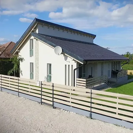 Apartment Nadirigo Balatonbereny